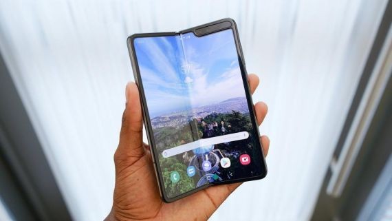 Samsung Galaxy Fold бьет рекорды по продажам