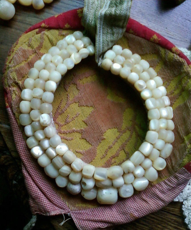 Скатный жемчуг - старинное украшение Северной Руси