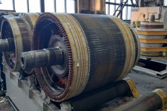 Слесарь ломал дорогостоящее оборудование, чтобы заработать на ремонте