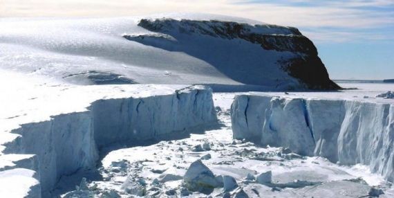 Уходящий под воду сибирский ледник сняли из космоса