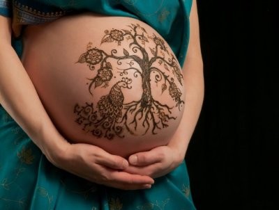 При нанесении татуировок в лимфатические узлы попадают чернила и металлические примеси