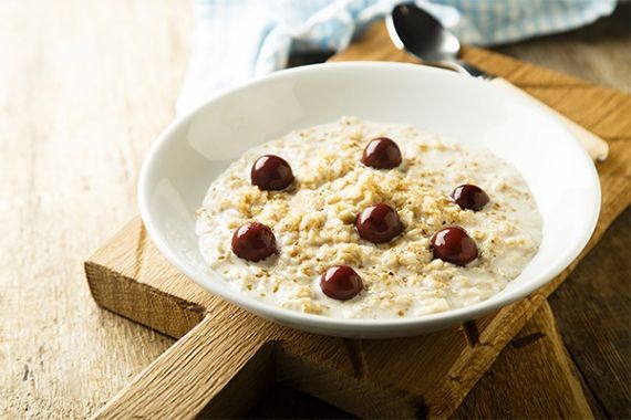 Ученые выяснили, что овсянка на завтрак снизит риск инсульта