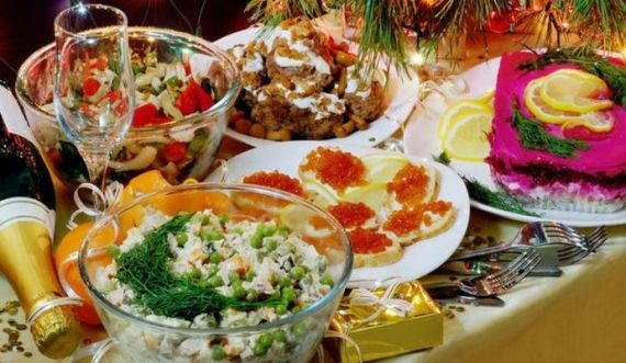 Диетолог рассказала, чем заменить вредные блюда на Новый год