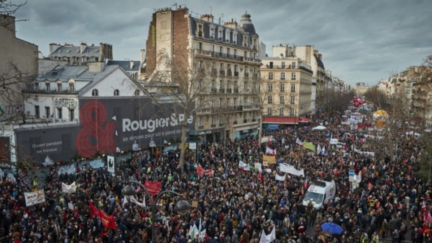 Успешная забастовка против пенсионной реформы на примере Франции