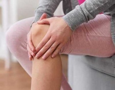 Врачи назвали природные добавки, которые помогут облегчить боль при артрите