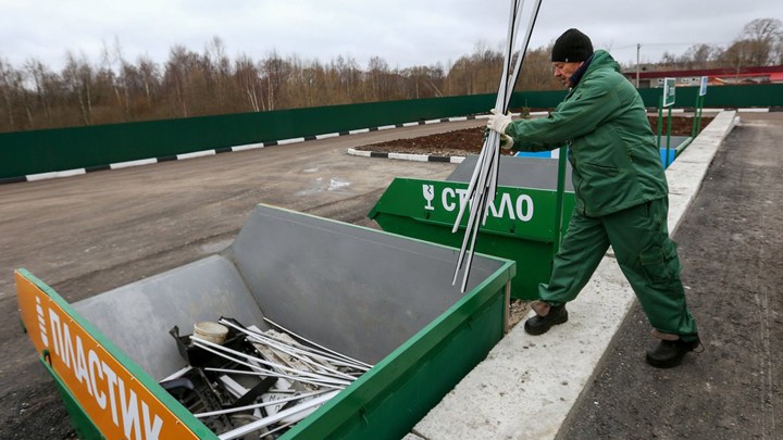 Раздельный сбор мусора не прижился и разделил мнение граждан России