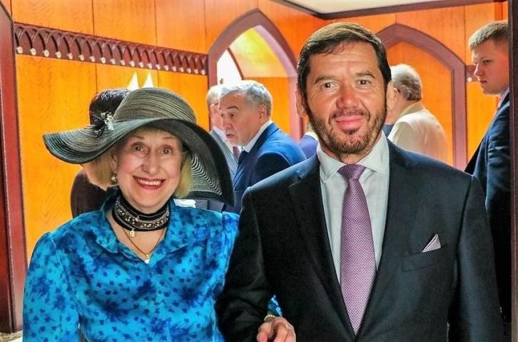 Встречи на берегу Персидского залива: Иман Валерия Порохова и Зиновий Коган