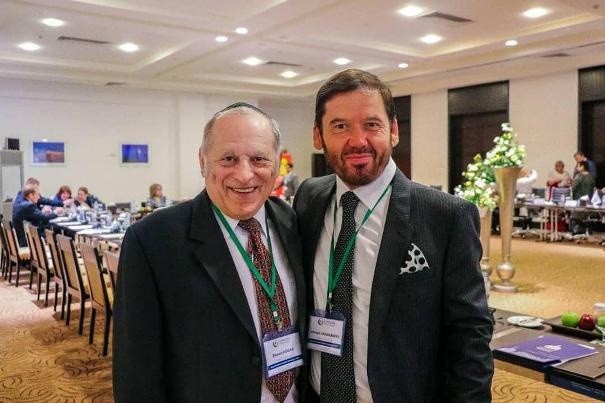 Встречи на берегу Персидского залива: Иман Валерия Порохова и Зиновий Коган