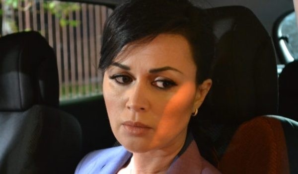 Кира Шайн после операции на головном мозге обратилась к Анастасии Заворотнюк