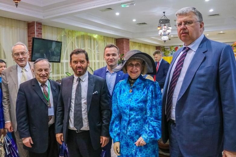 Встречи на Берегу Персидского Залива: Дни Ассамблеи народов Евразии в Объединенных Арабских Эмиратах