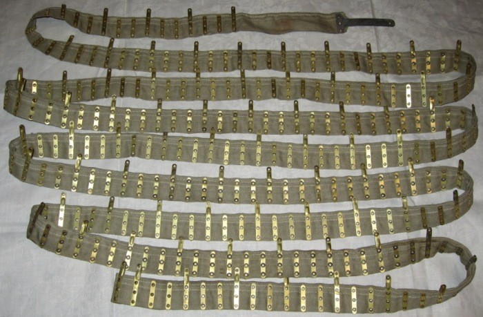 Зачем советские солдаты подбирали немецкие пулеметные ленты во время войны?