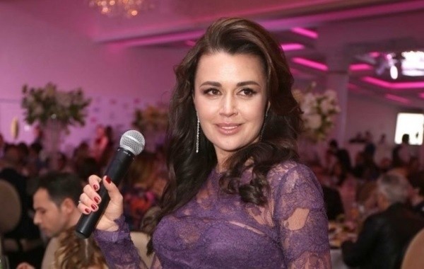 Лоза призвал молиться за выздоровление Заворотнюк