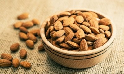 Названы продукты, которые при определенных обстоятельствах небезопасны для здоровья