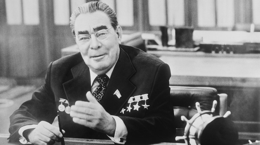 Кем был человек, получивший 5 золотых звезд Героя и аннулированный орден "Победы"