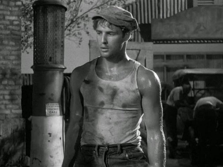 Почему майку со шлейками называют в России «майкой-алкоголичкой» и как ее зовут американцы