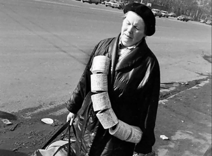 ТОП-8 самых дефицитных товаров СССР, за которыми выстраивались огромные очереди