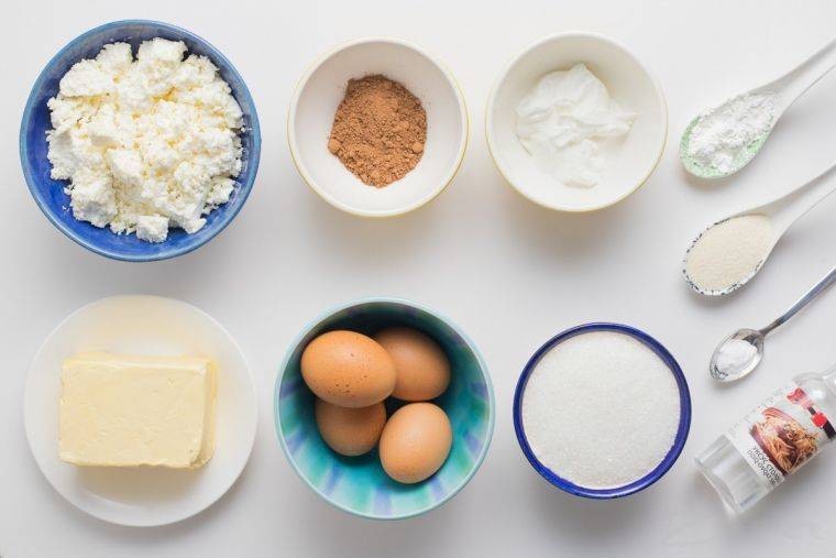 Как приготовить простой пасхальный кулич с сухими дрожжами