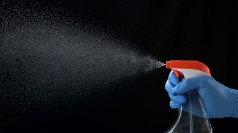 Проводя уборку в Чистый четверг, можно привлечь деньги и достаток в дом