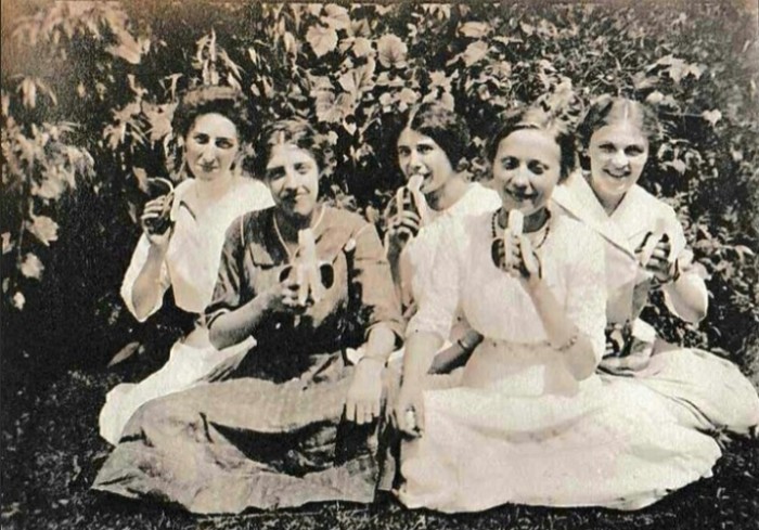 Как в СССР военную технику на бананы обменивали