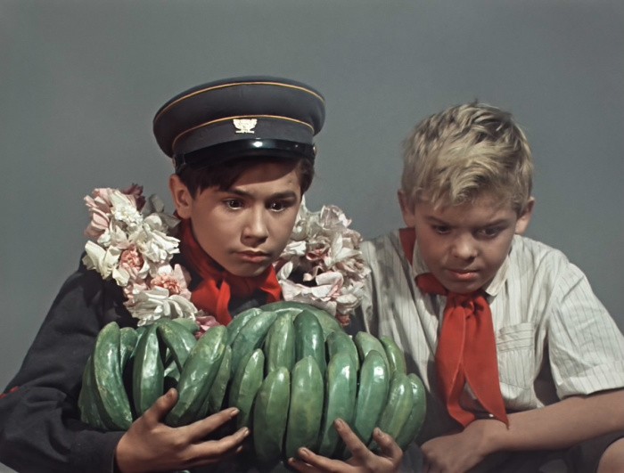 Как в СССР военную технику на бананы обменивали