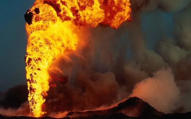 Почему сжигают нефть и дорожает бензин?