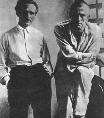 Самоубийство Маяковского оказалось случайным выстрелом