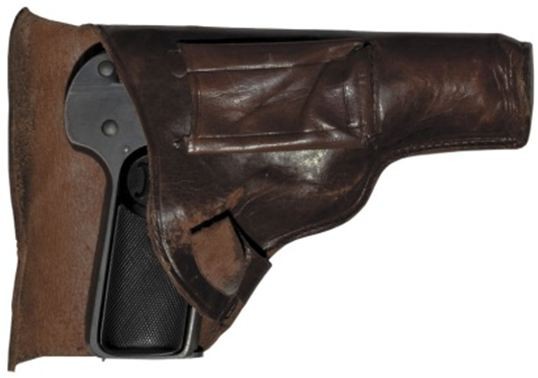 Самоубийство Маяковского оказалось случайным выстрелом