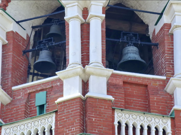 Почему кремлёвский циферблат включал 17 чисел вместо 12?