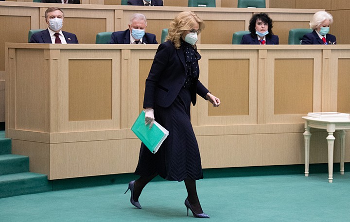 Чиновники массово провалили тесты на коронавирус