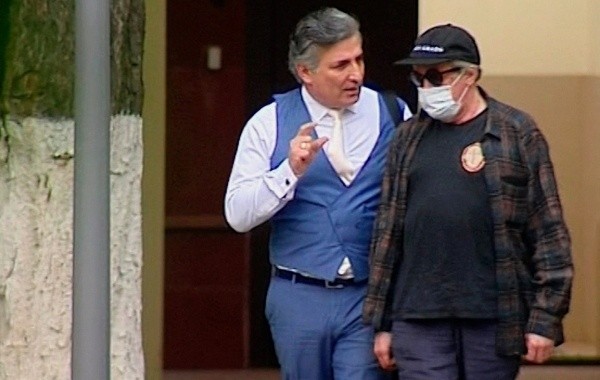 Адвокат Ефремова попросил вновь перенести суд Адвокат Ефремова попросил вновь перенести суд