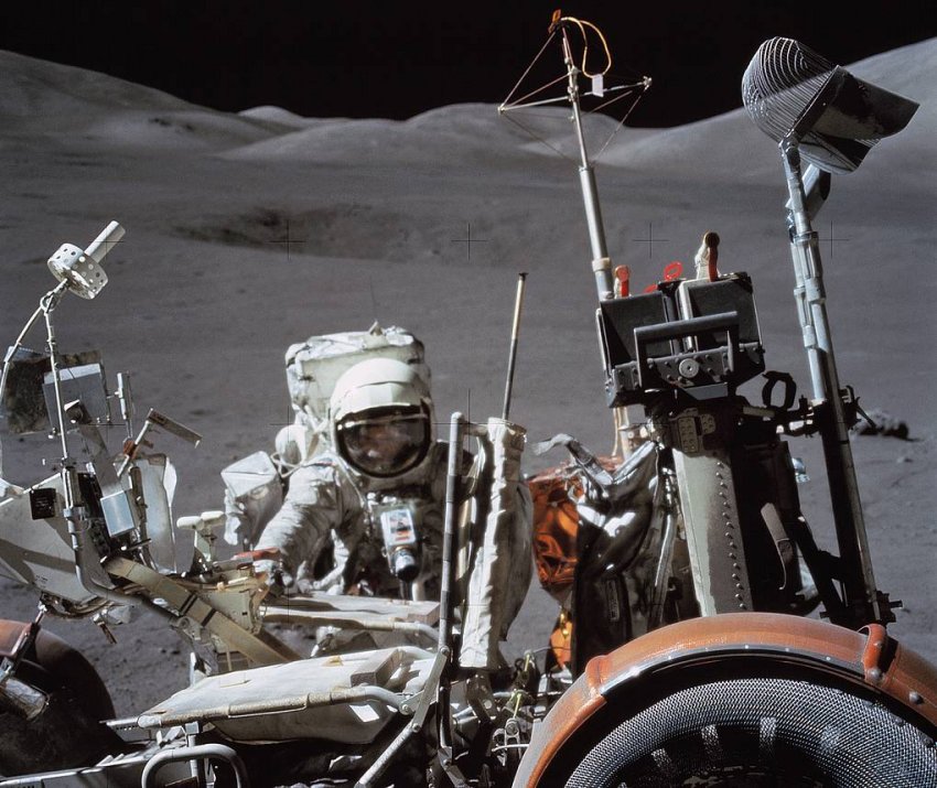 Полёты на Луну возобновляются? За и Против