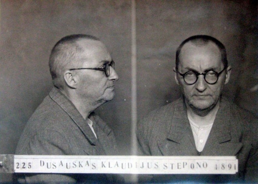 Белорусские протестующие: История символики