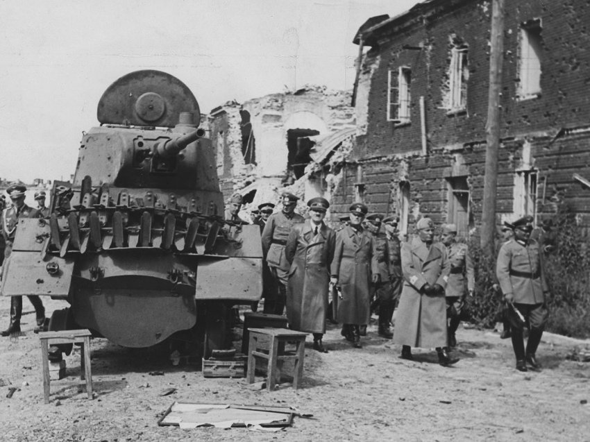 Гитлер во время войны посещал СССР!