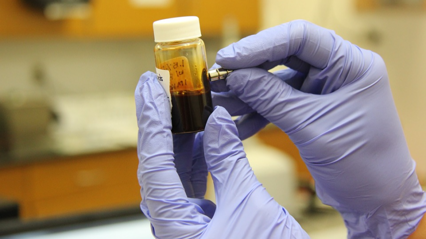 Китайская лаборатория случайно заразила тысячи людей бактериальной инфекцией