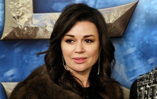 Стала известна причина, из-за которой Заворотнюк позвонила Малахову Стала известна причина, из-за которой Заворотнюк позвонила Малахову