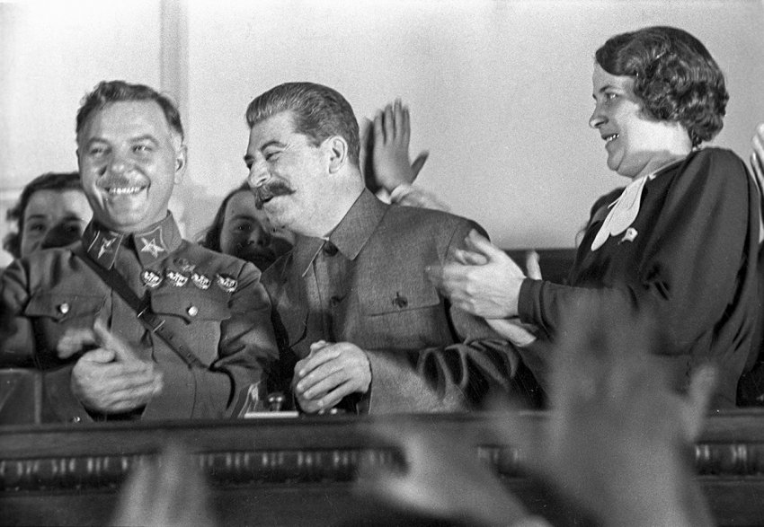 Какая судьба постигла близких соратников Сталина?