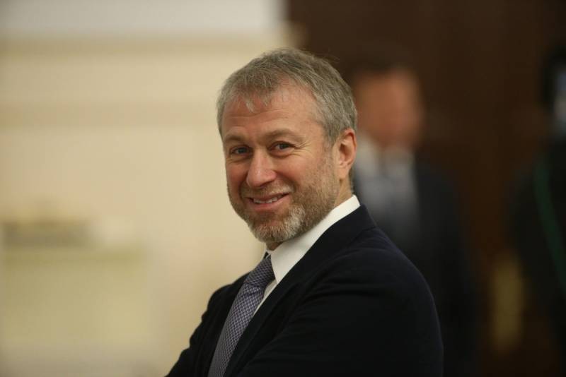 Какие увлечения есть у российских миллиардеров Романа Абрамовича и Владимира Потанина Какие увлечения есть у российских миллиардеров Романа Абрамовича и Владимира Потанина