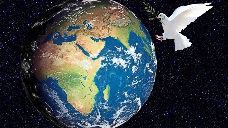 Самый яркий праздник Новый год отмечают 1 января 2021 года