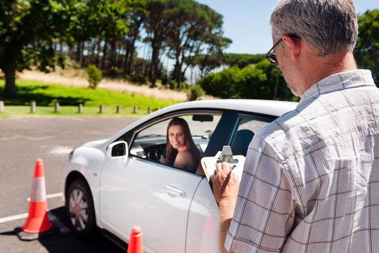 В России вводят новые правила сдачи экзаменов на права с 1 апреля 2021 года