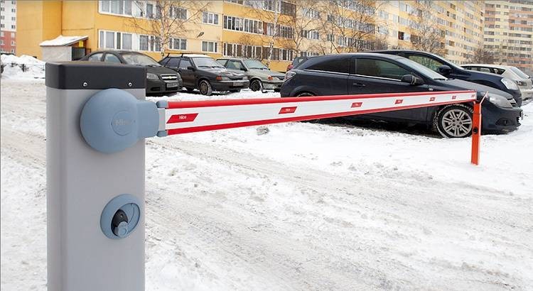 Автоматические шлагбаумы на въезде во дворы с 1 января 2021 года будут считаться вне закона Автоматические шлагбаумы на въезде во дворы с 1 января 2021 года будут считаться вне закона