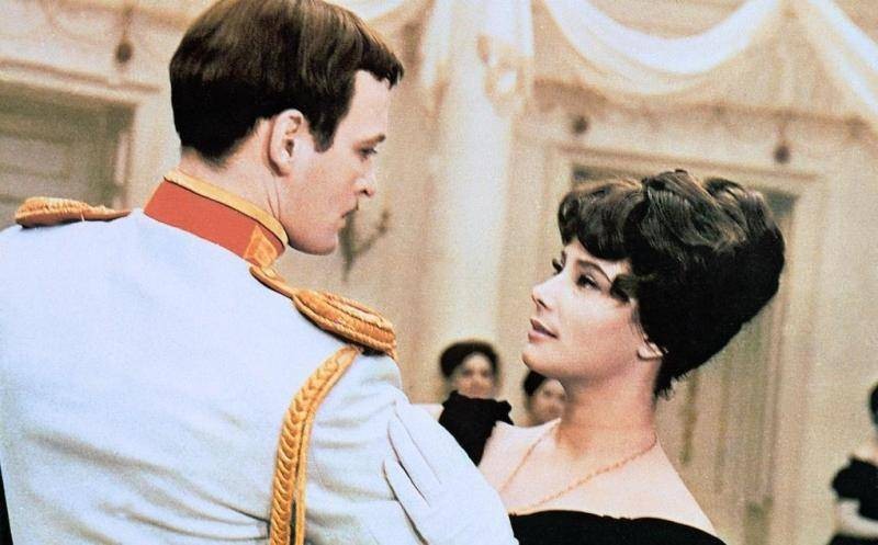 Интересные факты из биографии и личной жизни любимого актера Василия Ланового продолжают волновать его поклонниц