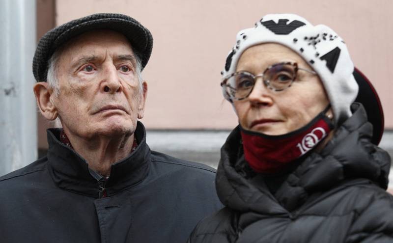 Интересные факты из биографии и личной жизни любимого актера Василия Ланового продолжают волновать его поклонниц