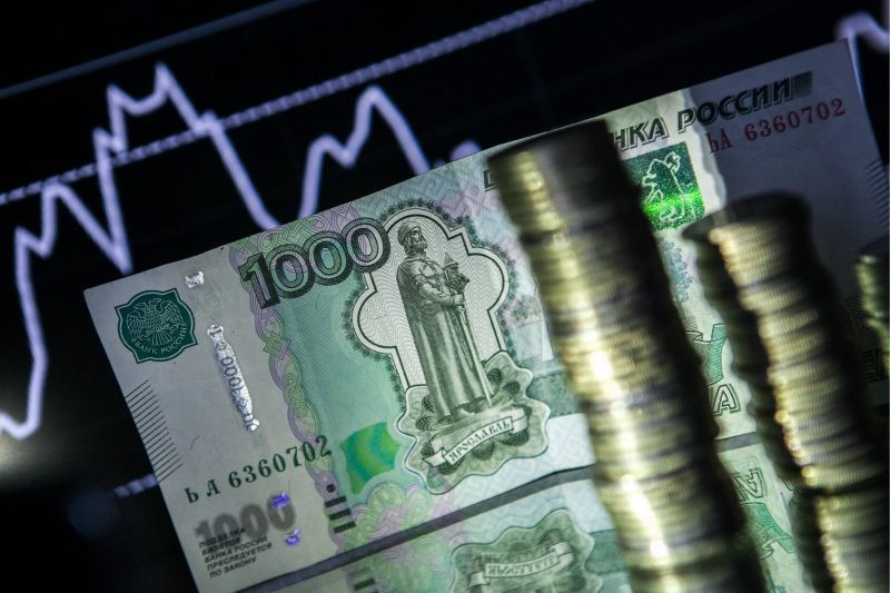 Что будет с деньгами в России в 2021 году: прогнозы экономистов