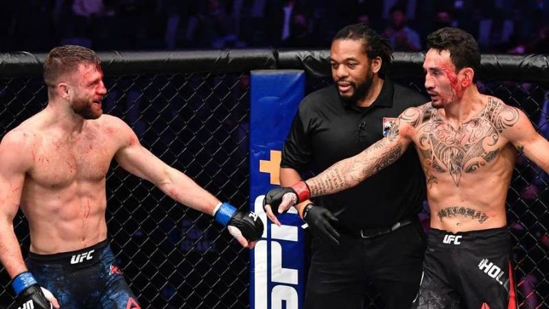 Как закончился бой Макса Холлоуэя против Кэлвина Каттара в UFC Как закончился бой Макса Холлоуэя против Кэлвина Каттара в UFC