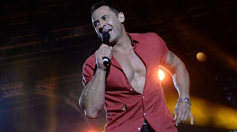 Стас Костюшкин в программе «Секрет на миллион» рассказал, почему распалась группа «Чай вдвоем»