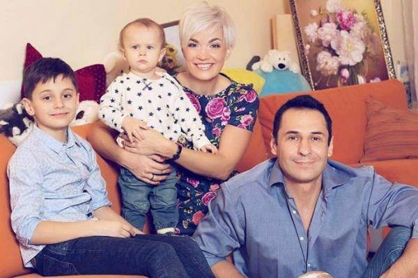 Стас Костюшкин в программе «Секрет на миллион» рассказал, почему распалась группа «Чай вдвоем»