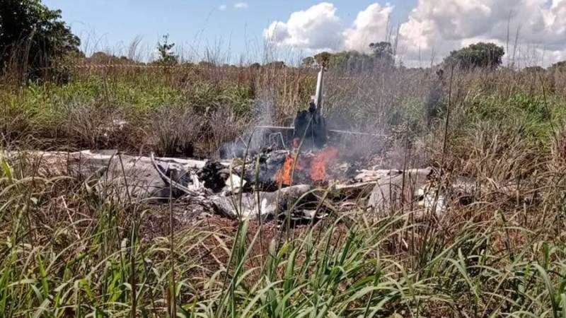 В Бразилии разбился самолет с футболистами местной команды на борту