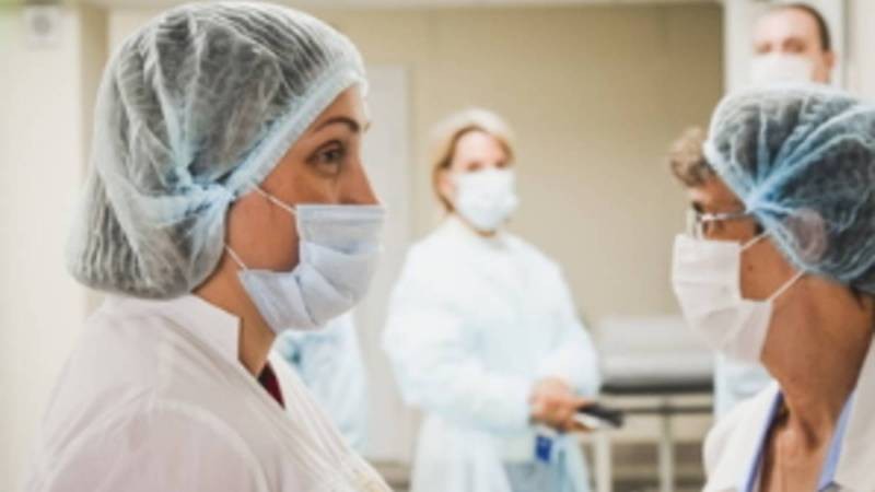 Сколько медиков, заболевших короновирусом, получили страховые выплаты в 2021 году