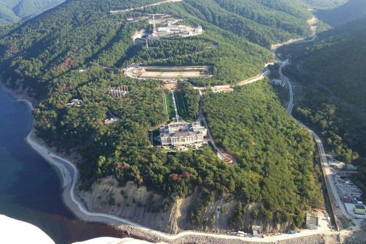 Кто настоящий владелец Дворца Путина в Геленджике