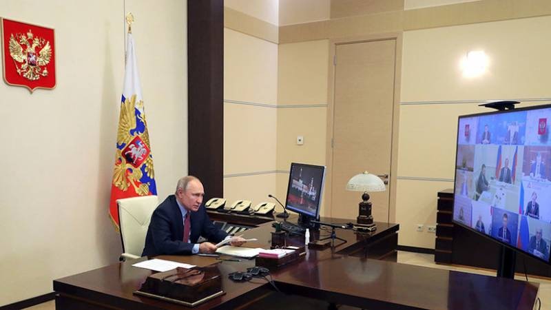 Владимир Путин хочет не просто восстановить экономику, но и выйти на новый уровень Владимир Путин хочет не просто восстановить экономику, но и выйти на новый уровень